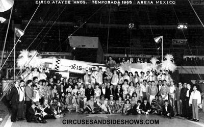 Circo Atayde Group Photo